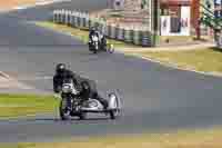 Vintage-motorcycle-club;eventdigitalimages;mallory-park;mallory-park-trackday-photographs;no-limits-trackdays;peter-wileman-photography;trackday-digital-images;trackday-photos;vmcc-festival-1000-bikes-photographs